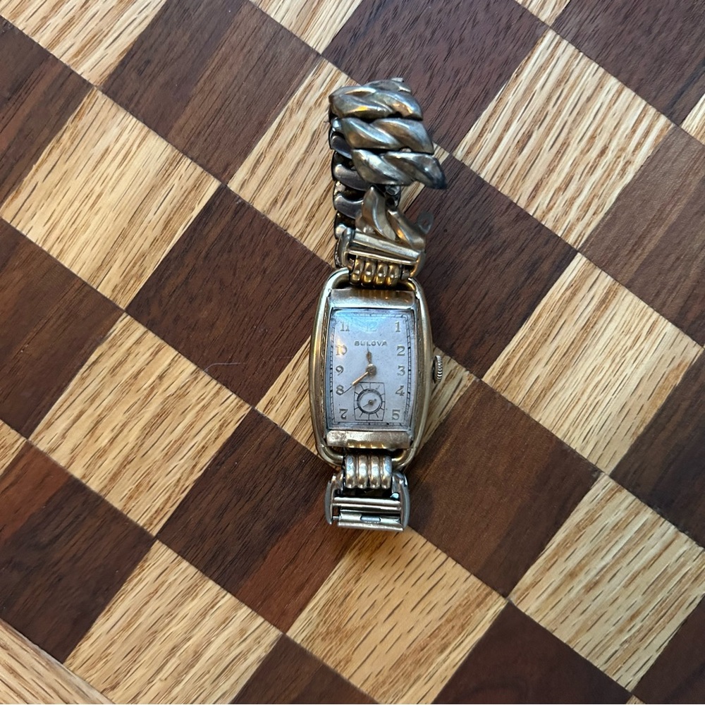 OPEN TO OFFERS - Vintage Men’s Bulova - 10K gold filled  - see details below